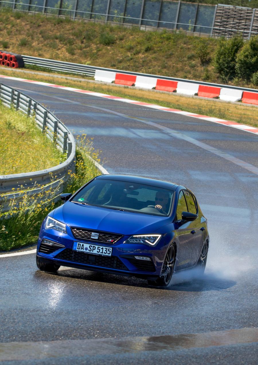  Seat Leon Cupra 300 2017 года  (WW) (фото 42 из 49)